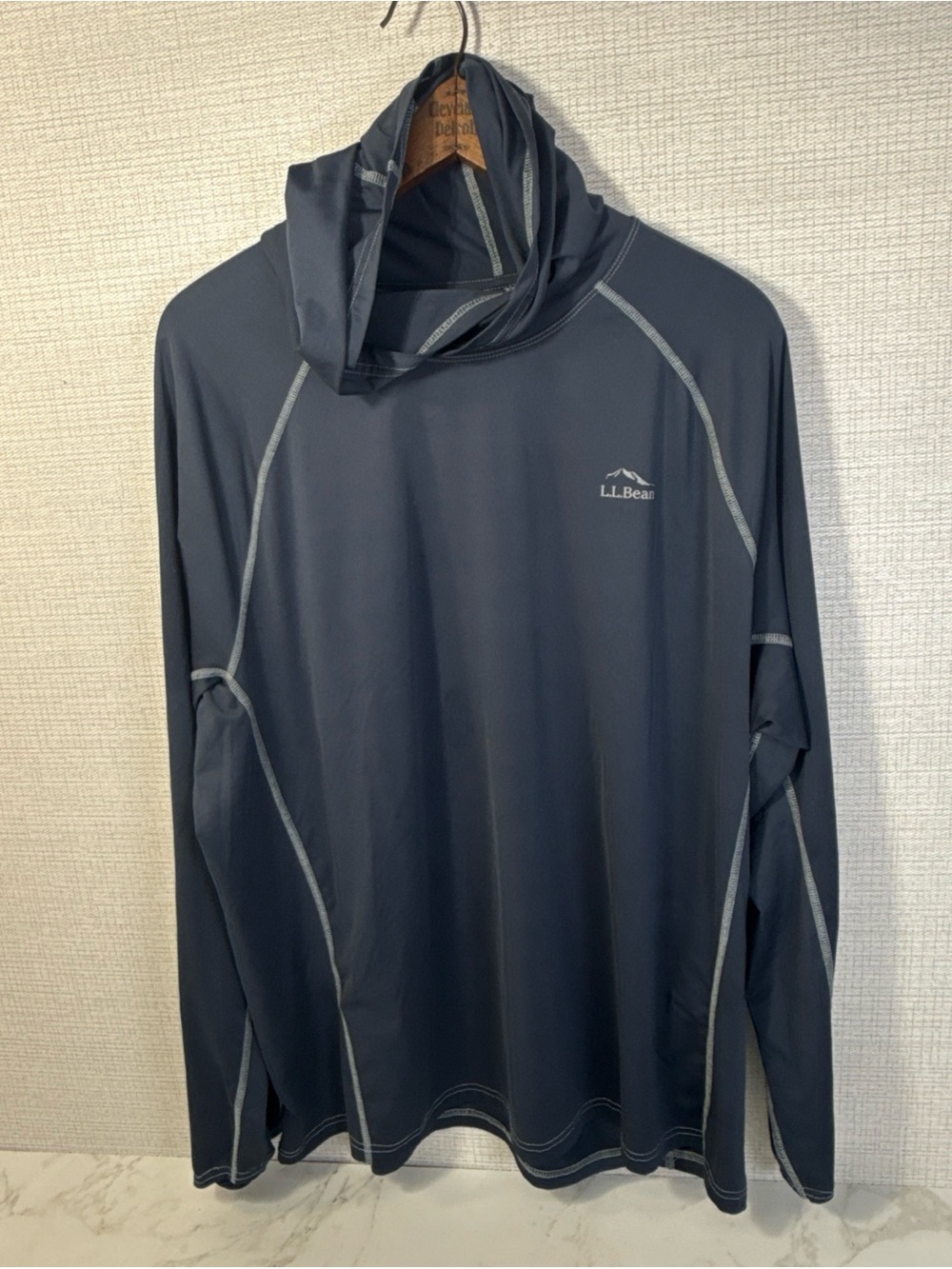 LL Bean Mens XL Sunsmart UPF 50 Long Sleeve Sun Shirt Hooded Tunic Beach Gray